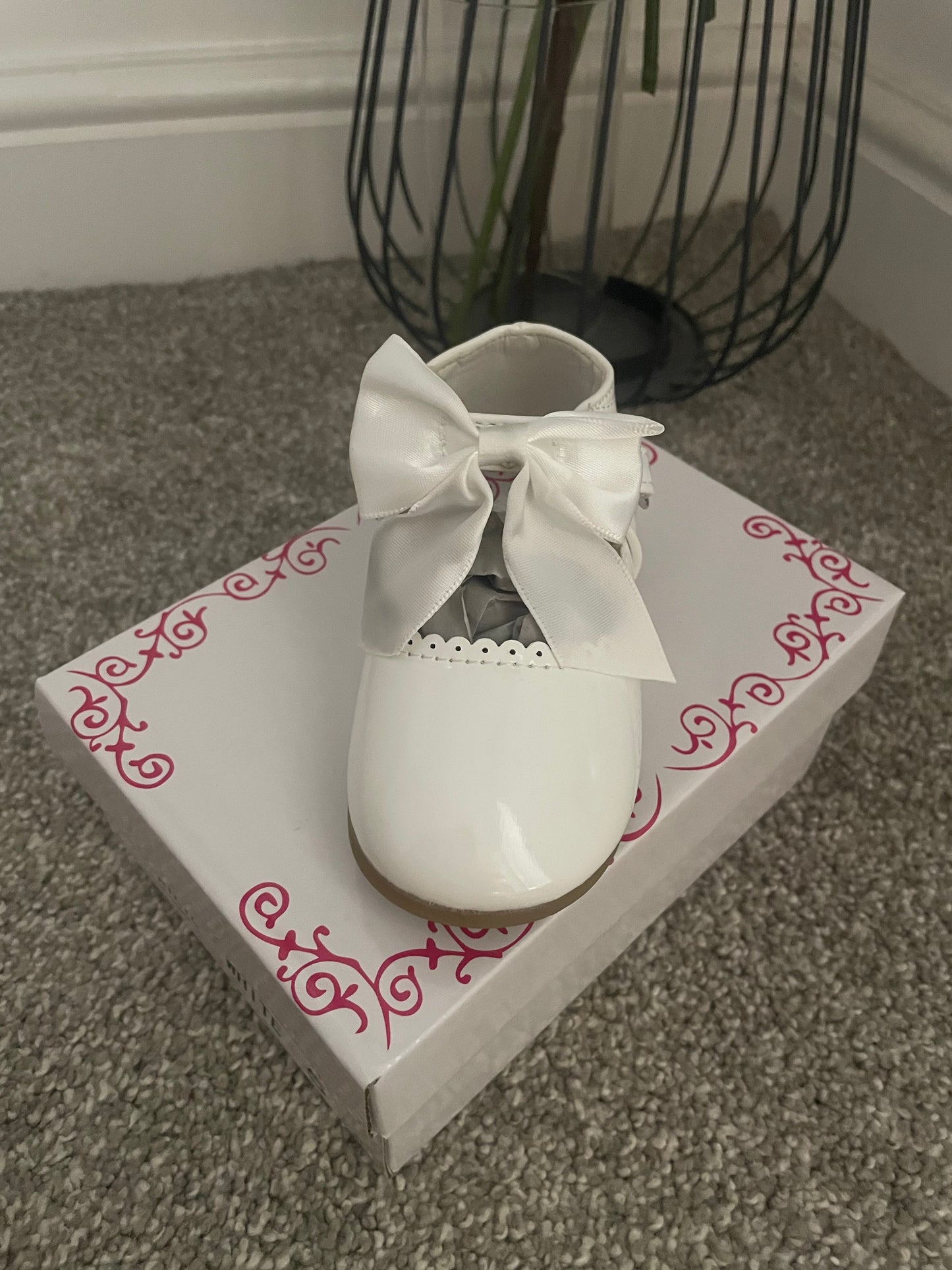 White Bow Shoes